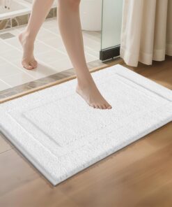 SHACOS Super Soft Small Bathroom Rugs 16x24 inch Non Slip Washable Christmas Bath Rugs Microfiber Bath Mats for Bathroom Floor Tub Shower Vanity Sink Decor Accessories, White 1'4" x 2'