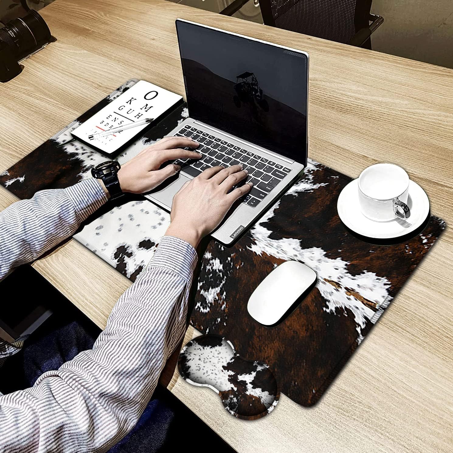 Large Gaming Mouse Pad, 31.5x11.8 in Extended Computer Mouse Mat with Non-Slip PU Base, Ergonomic Memory Foam Keyboard Wrist Rest, for Work & Gaming, Black and White Cow Fur Office Desk Pad - Image 7